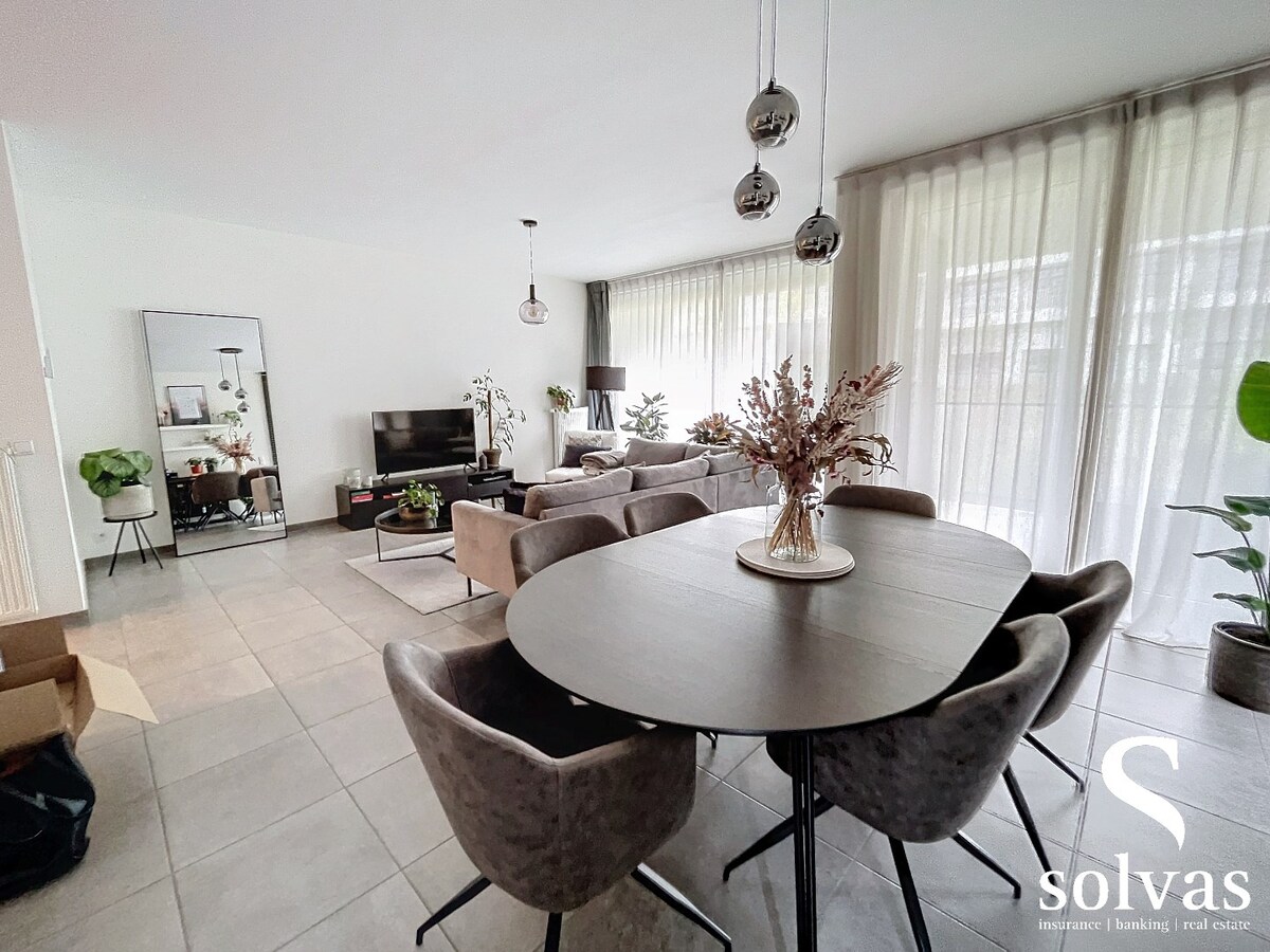 Gelijkvloersappartement met zicht over groenomgeving 