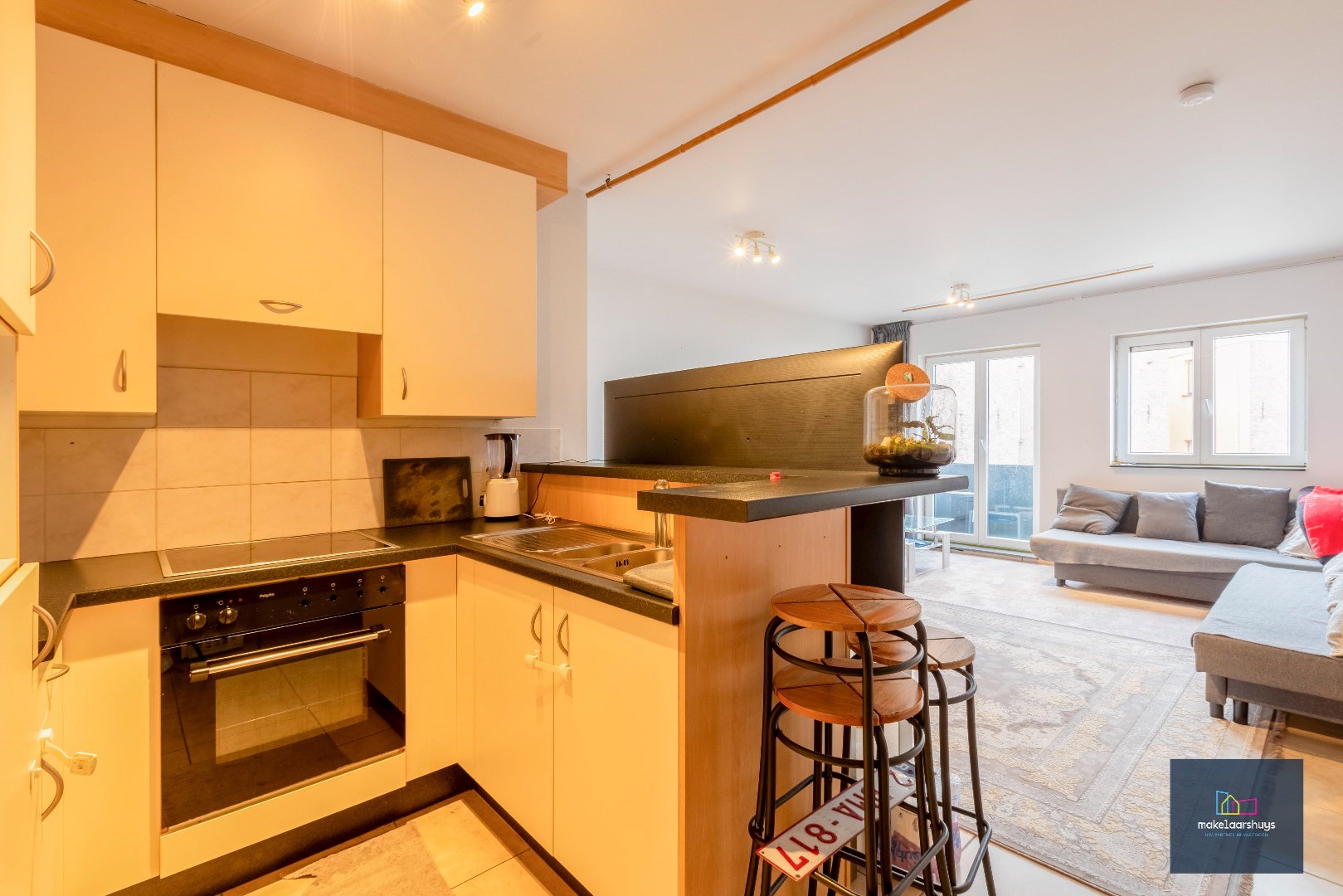 Zeer verzorgd 1-slaapkamerappartement met balkon en staanplaats 