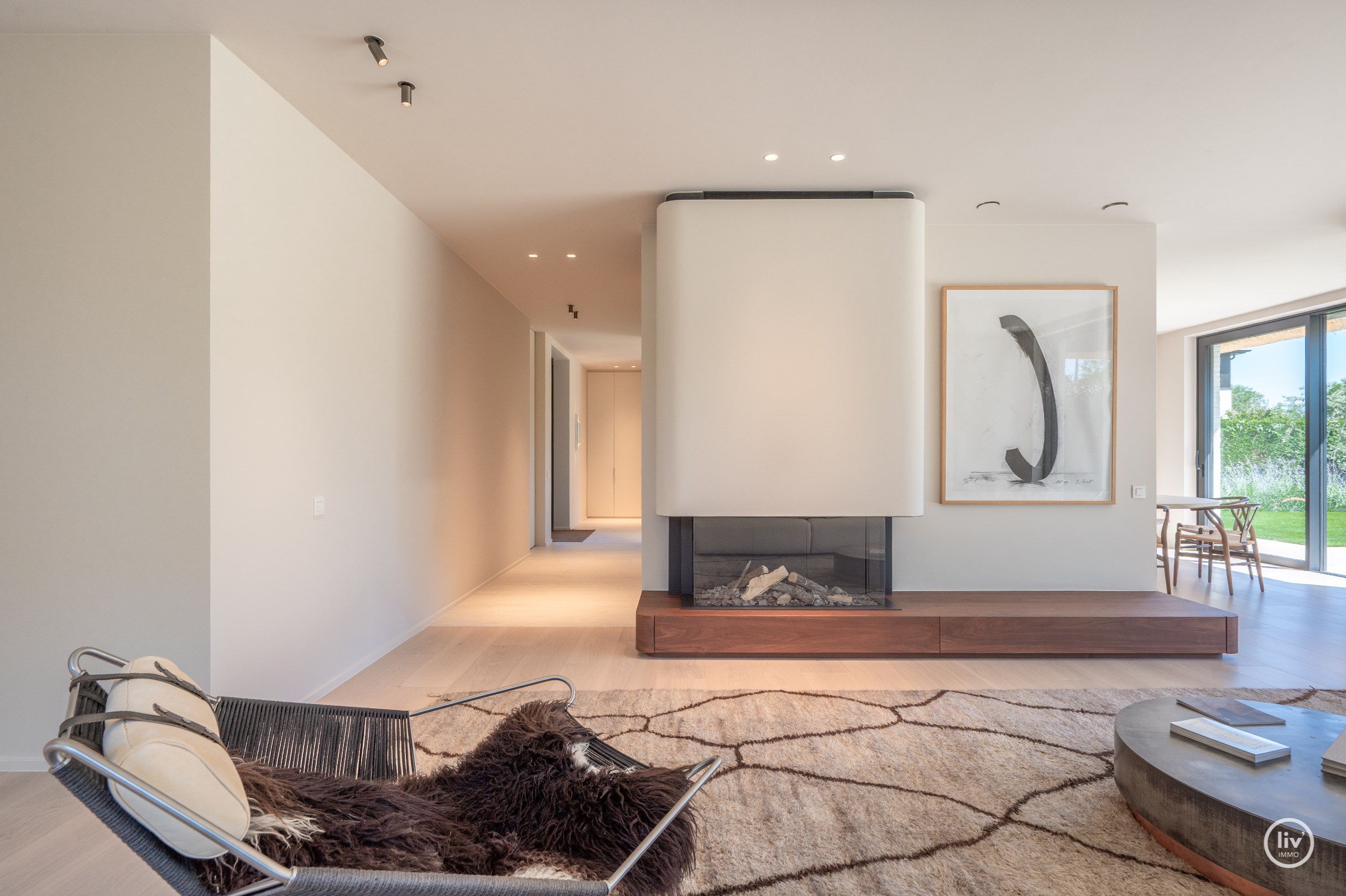 Journ&#233;e portes ouvertes samedi 4/07 de 14h &#224; 16h. Villa neuve exclusive avec piscine et jardin orient&#233; sud sur un grand terrain de 1.071m2. 