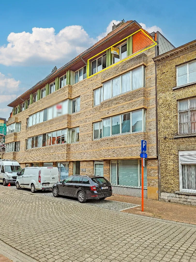 Centraal gelegen 2 slaapkamer appartement in Veurne (87 m² incl terras).