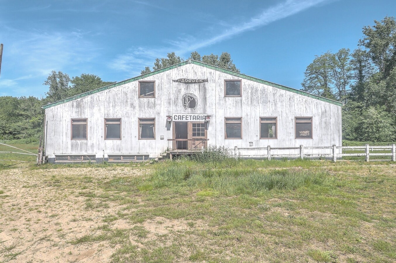 Equestrian center with great potential (and subsidies) on approximately 5.67 hectares in Heusden-Zolder. 