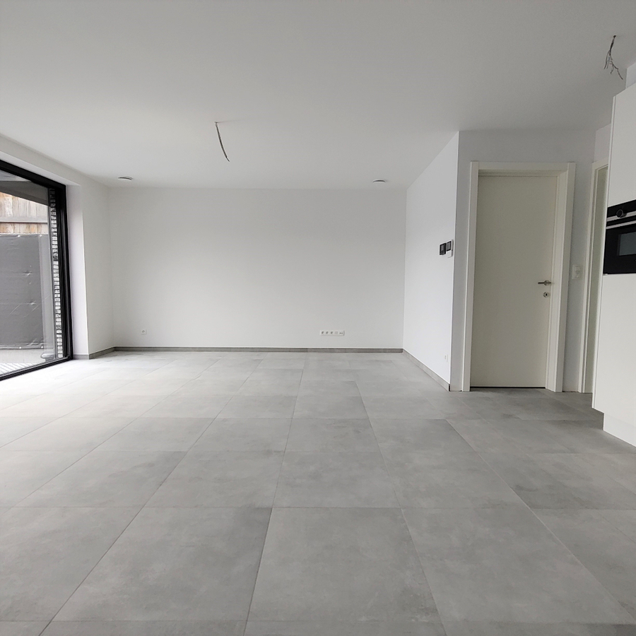 NIEUWBOUW: Volledig afgewerkt BEN-appartement op het gelijkvloers in centrum Geel! 