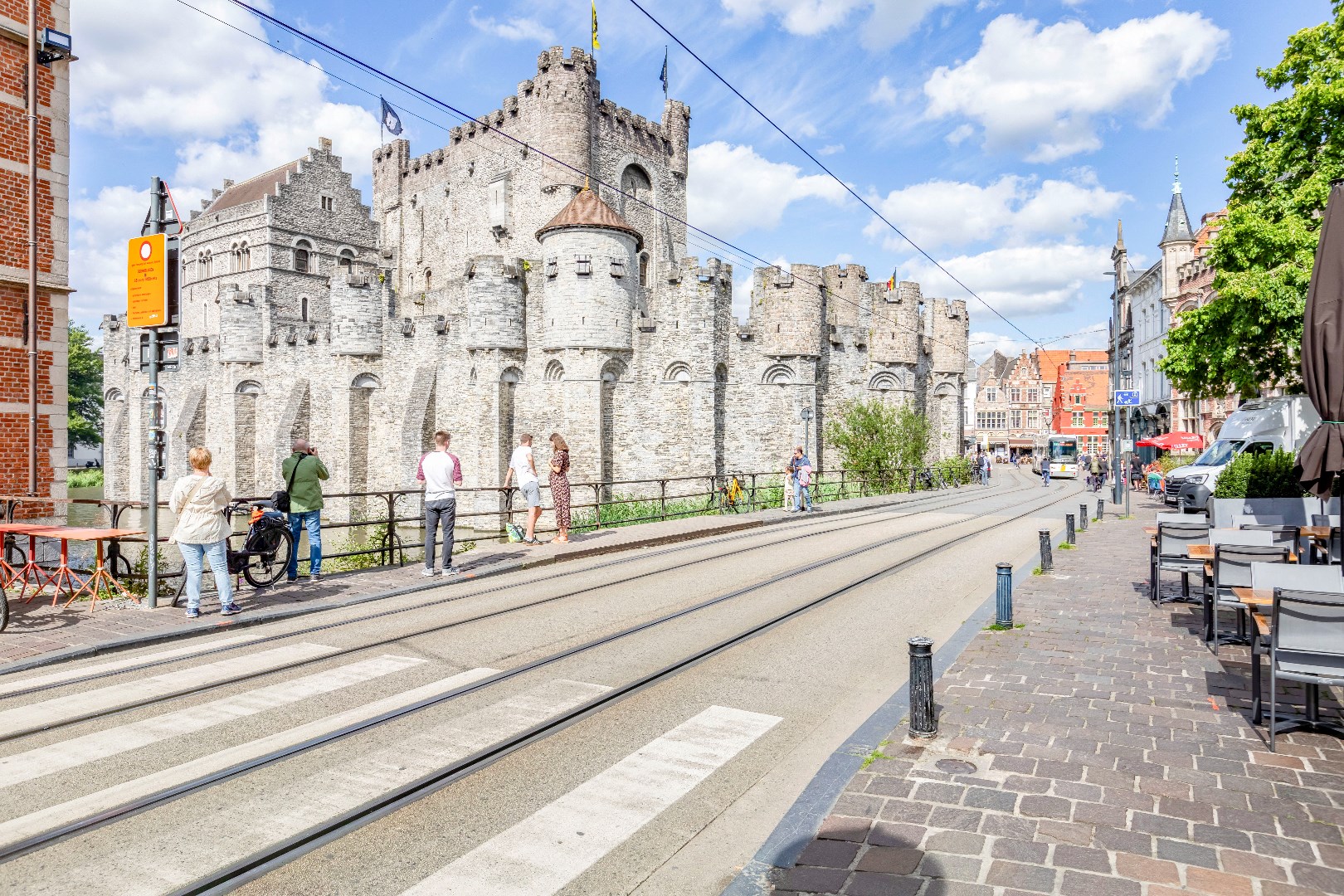 Lichtrijk 3 slaapkamerappartement nabij het Gravensteen 