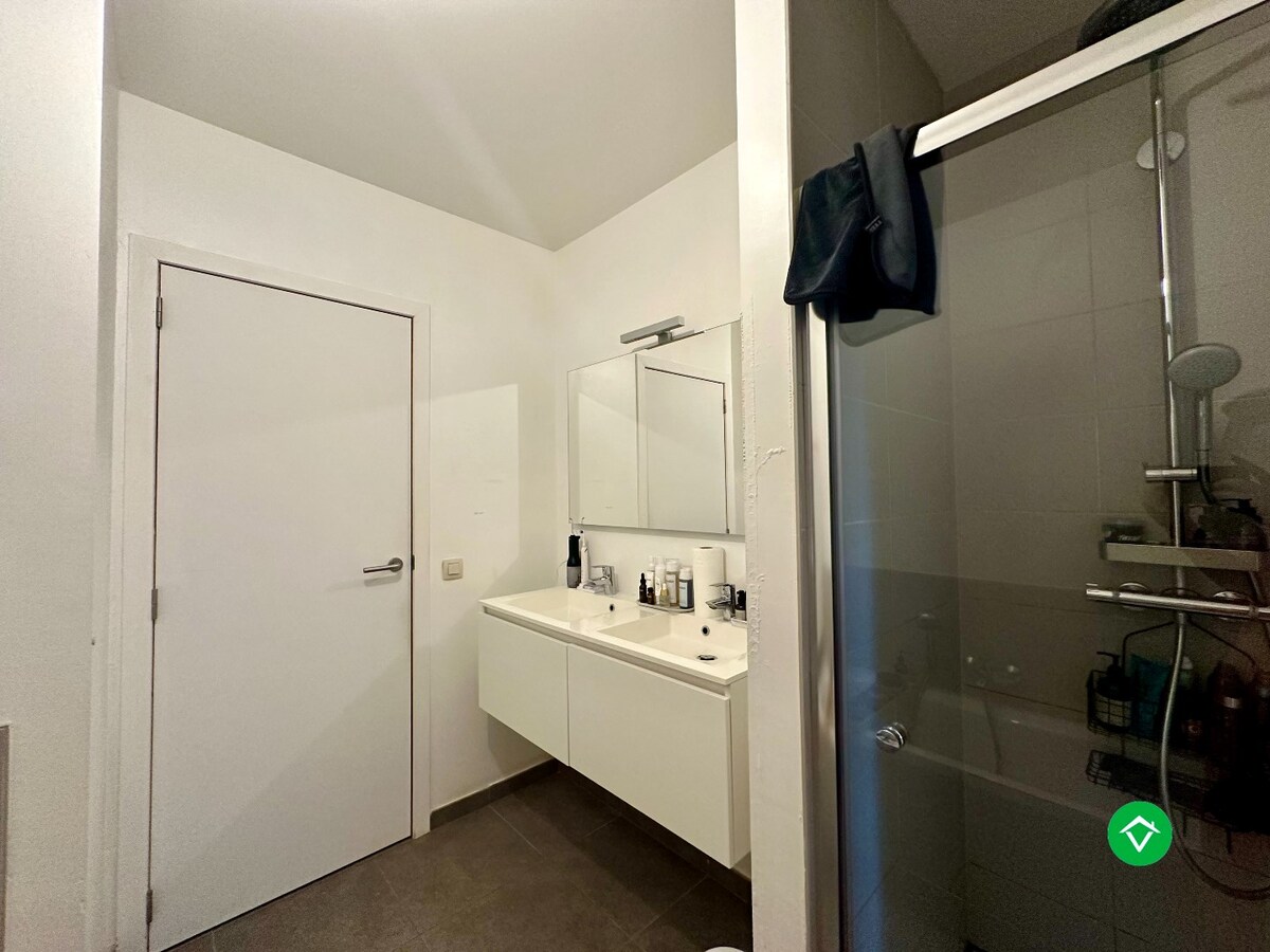 Instapklaar appartement met 2 slaapkamers te huur 