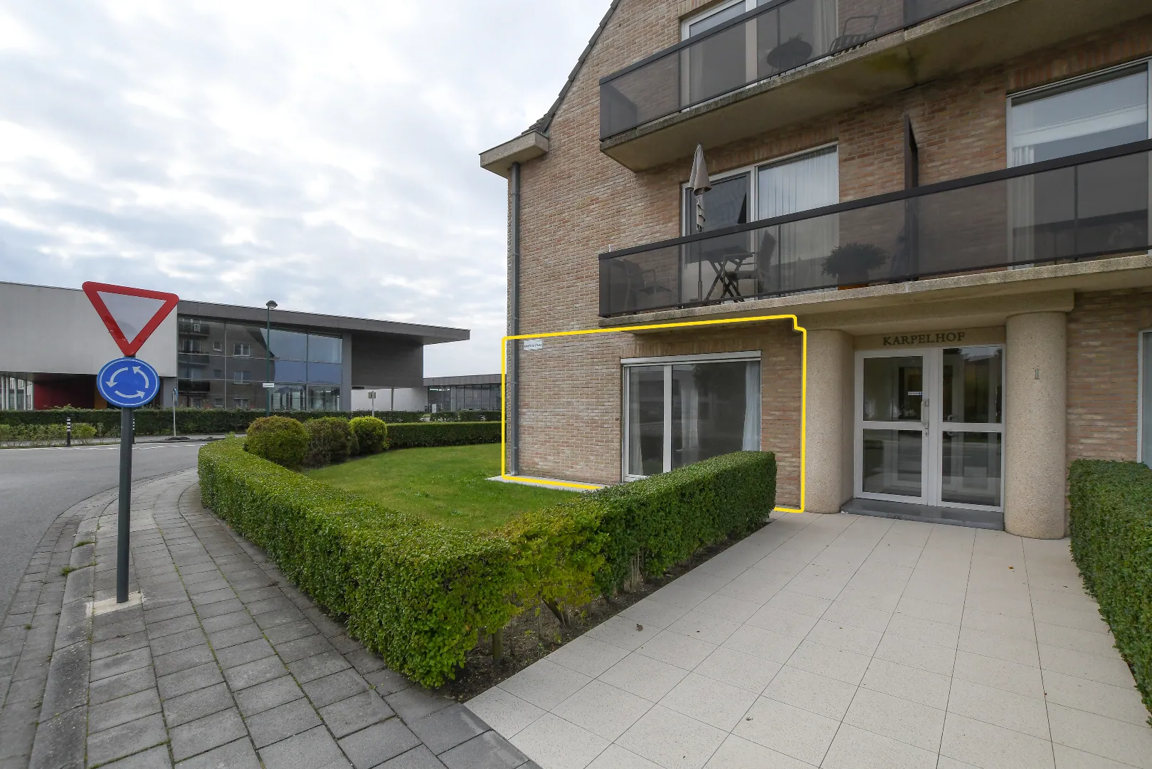 Gelijkvloers appartement  met 2 slaapkamers en tuin op 200 m van de markt van Oudenburg