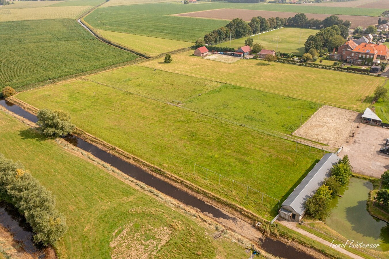 Karaktervolle eigendom met tal van professionele mogelijkheden te Zeeuws-Vlaanderen 