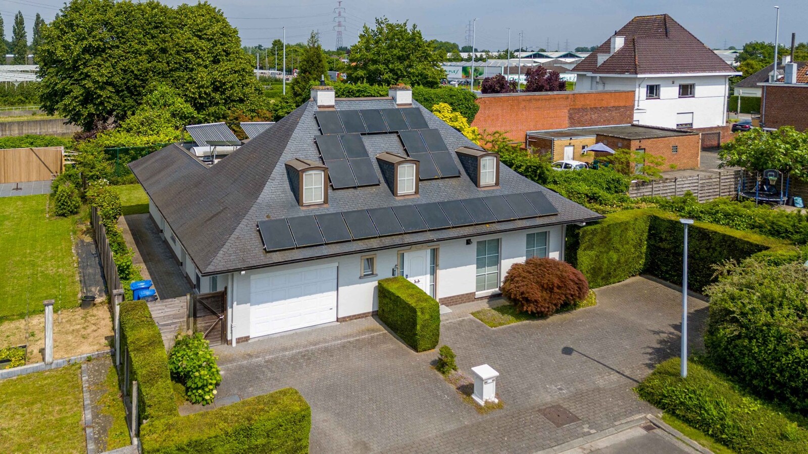 Villa te koop nabij de GAVERS met hoogwaardige afwerking en duurzame energievoorzieningen ! 