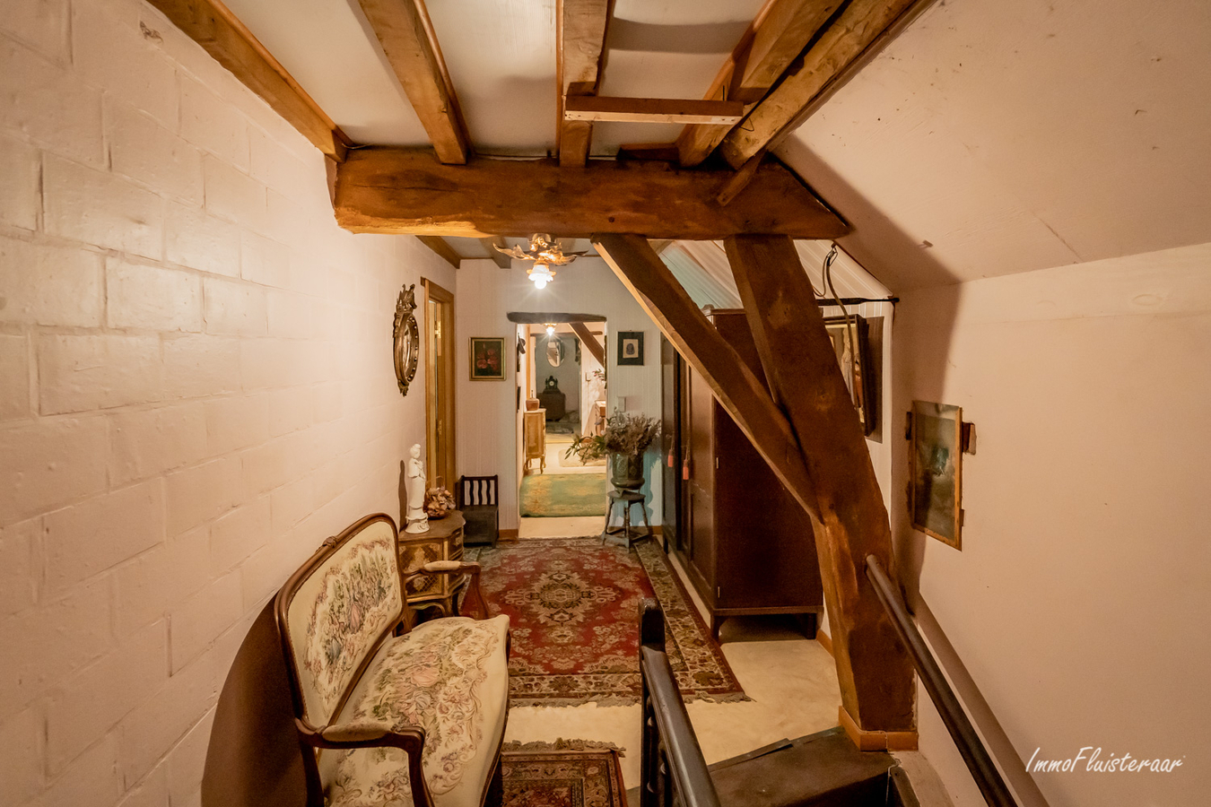 Ferme historique de caract&#232;re &#224; r&#233;nover avec &#233;curies, cour, ruelle et prairie sur env. 1.36ha &#224; Rebecq (Brabant wallon) 