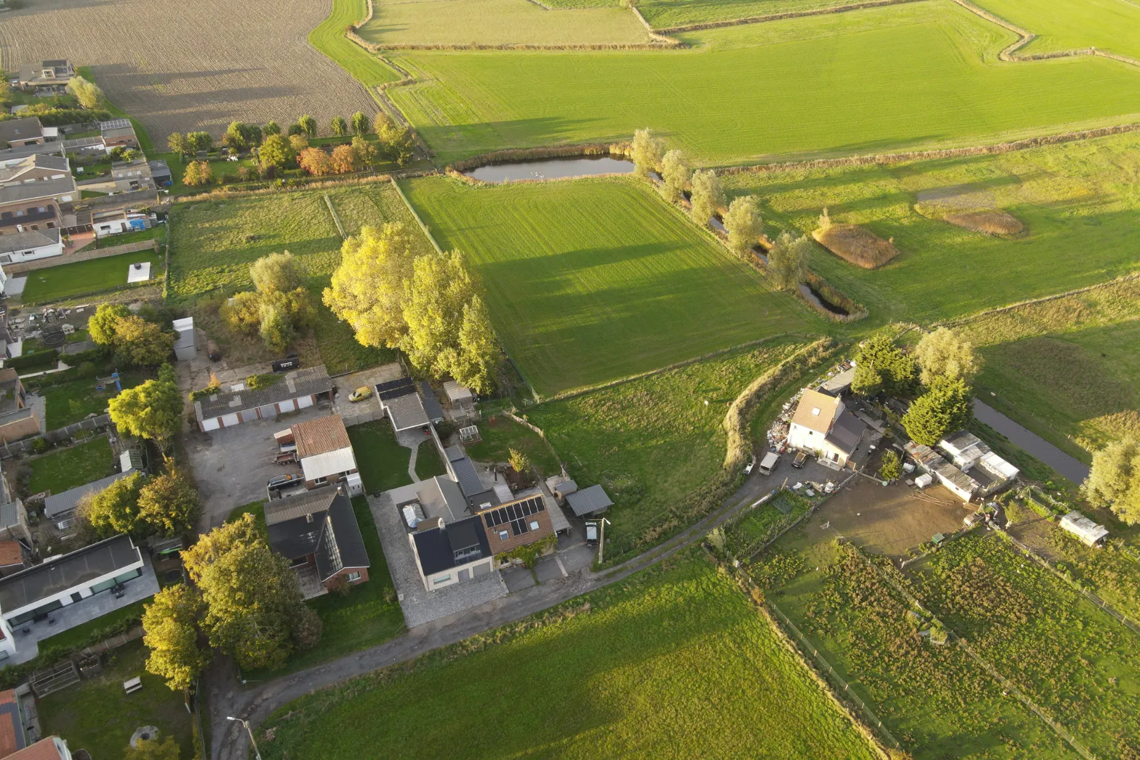 Prachtig gelegen perceel weiland  van 8.286 m² gelegen aan natuurgeboed