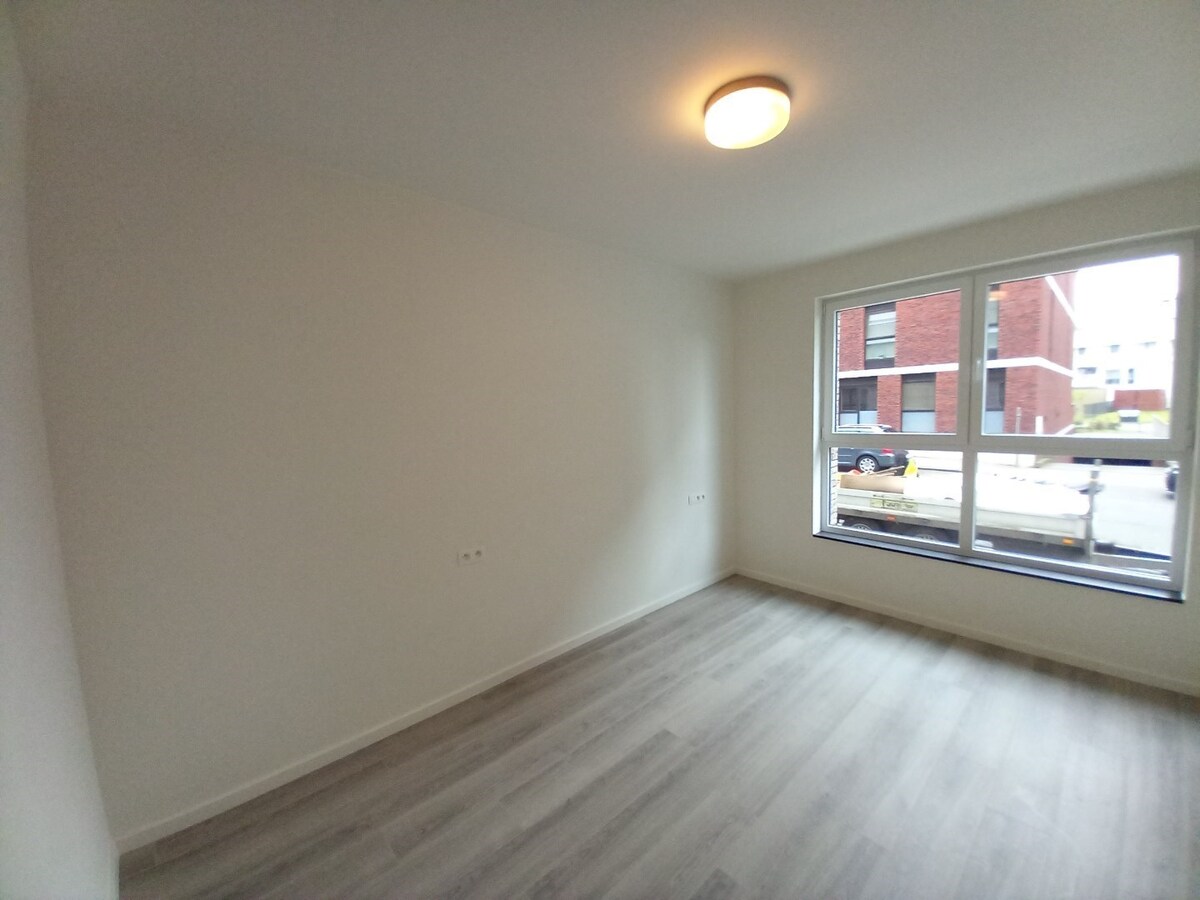 Lichtrijk nieuwbouw appartement te Smedenpoort. 