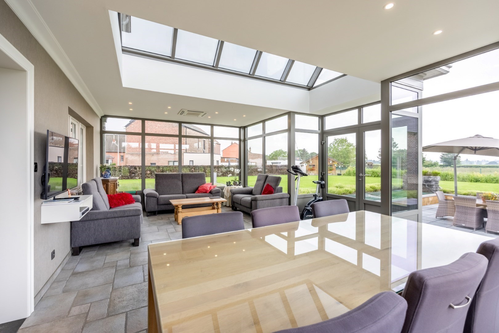 veranda met zicht op tuin
