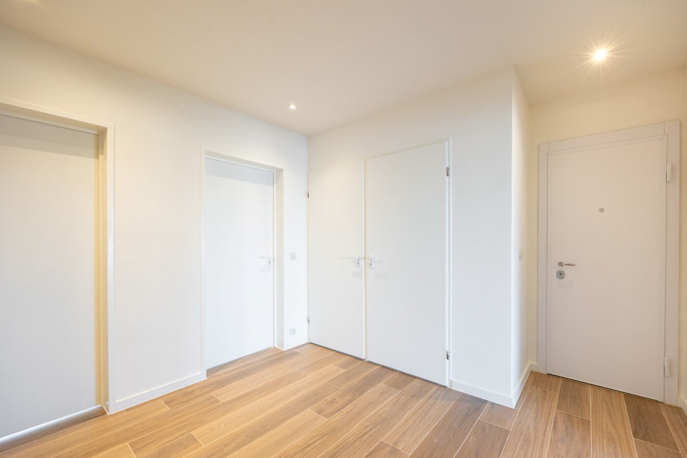 Prachtig gerenoveerd appartement 104 m&#178; met 3 slaapkamers 