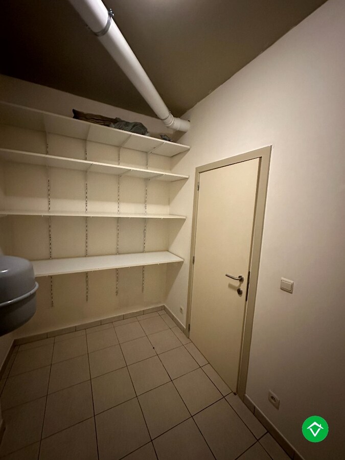 Gelijkvloers appartement met 1 slaapkamer. 