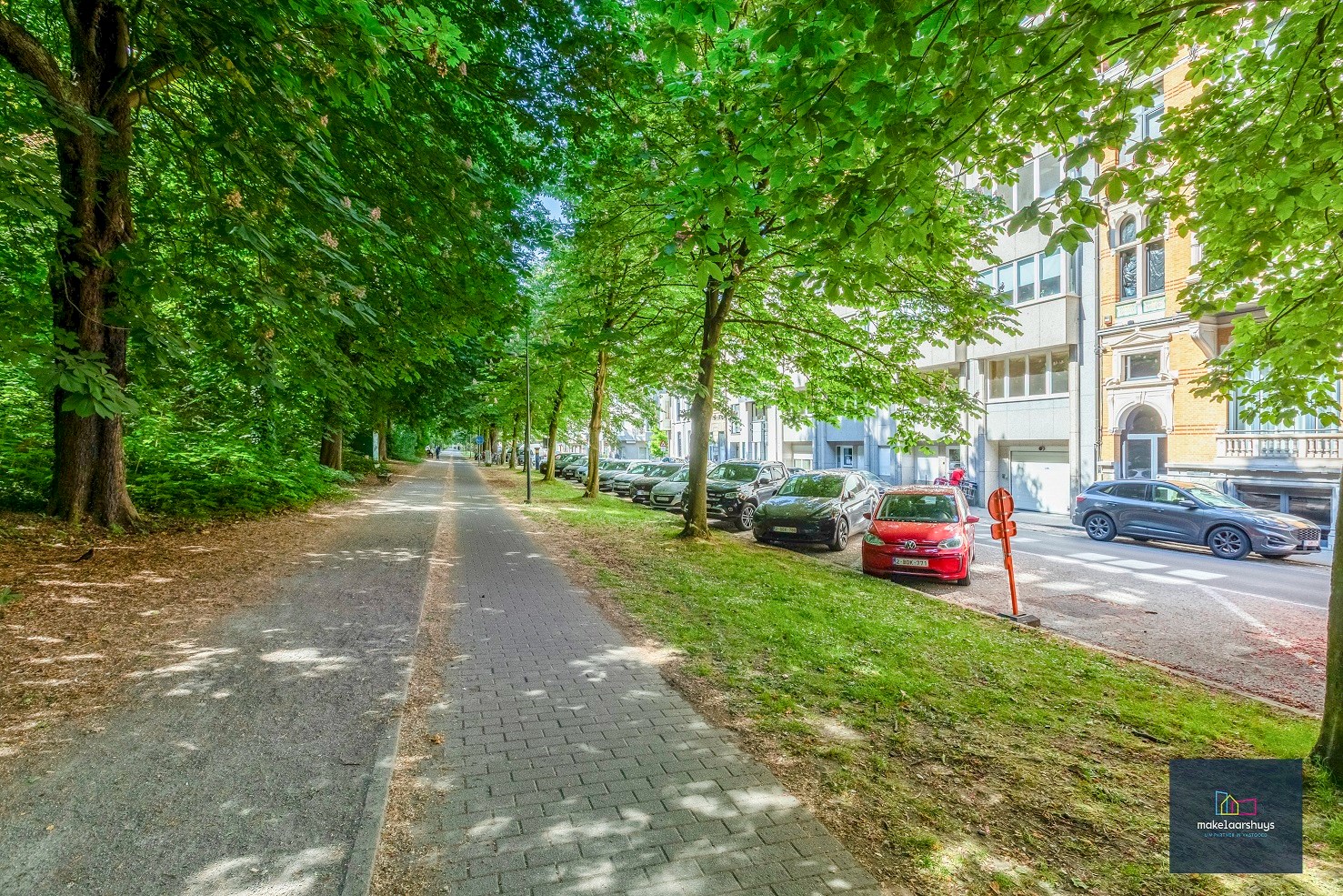 Gunstig gelegen 2slp. app. met zonnig terras ( 25m&#178;) nabij het Citadelpark 