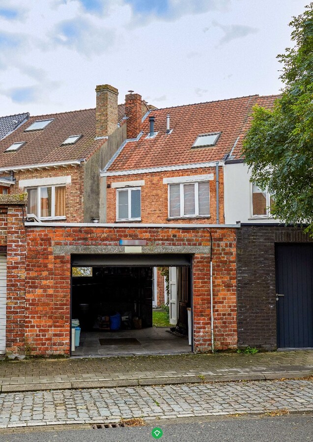 Verzorgde karakterwoning met tuin, garage en  uitweg, op Kristus-Koning 