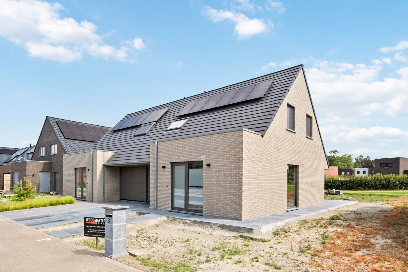 Recente nieuwe energiezuinige woning met 3 slaapkamers en garage te Kortemark 