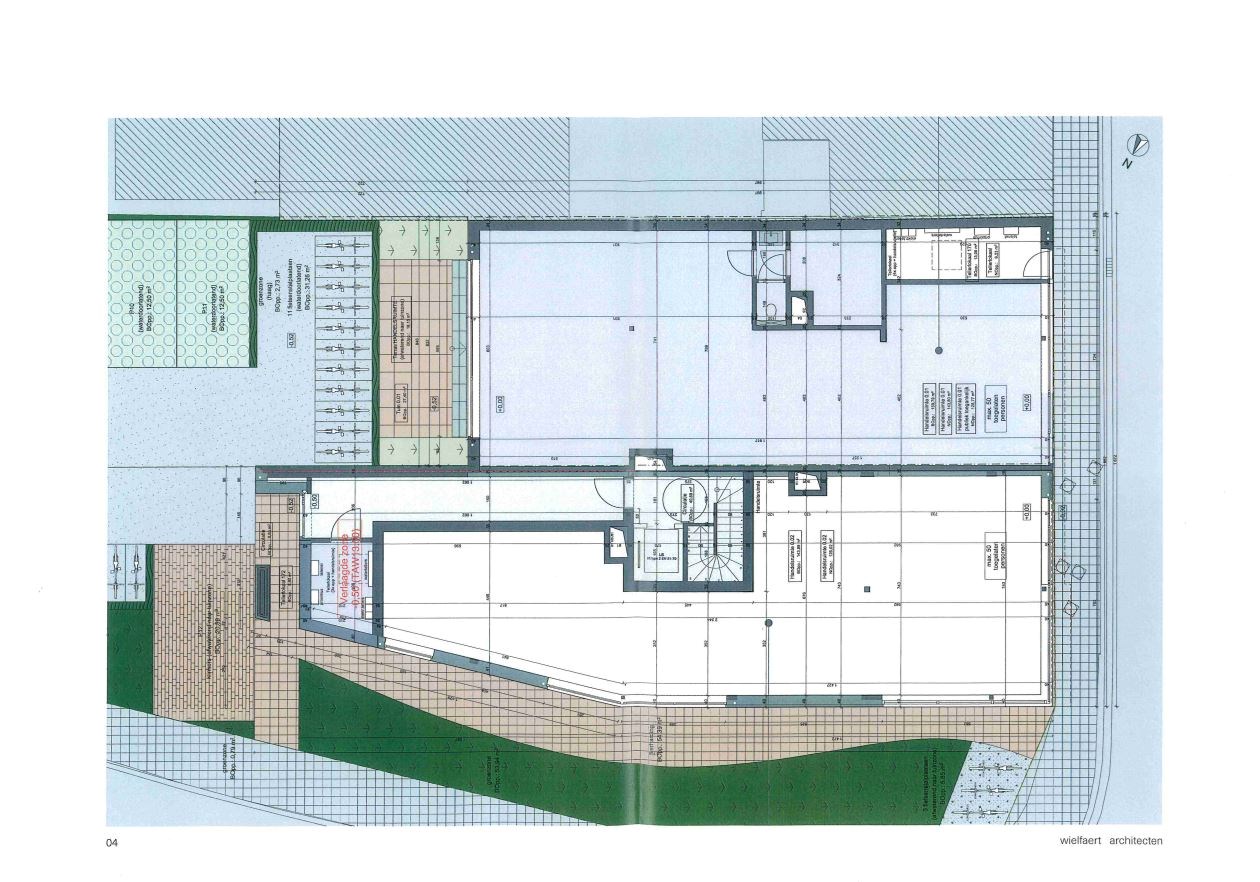 Gelijkvloerse handelsruimte van 159 m&#178; met terras in het centrum van Waregem 