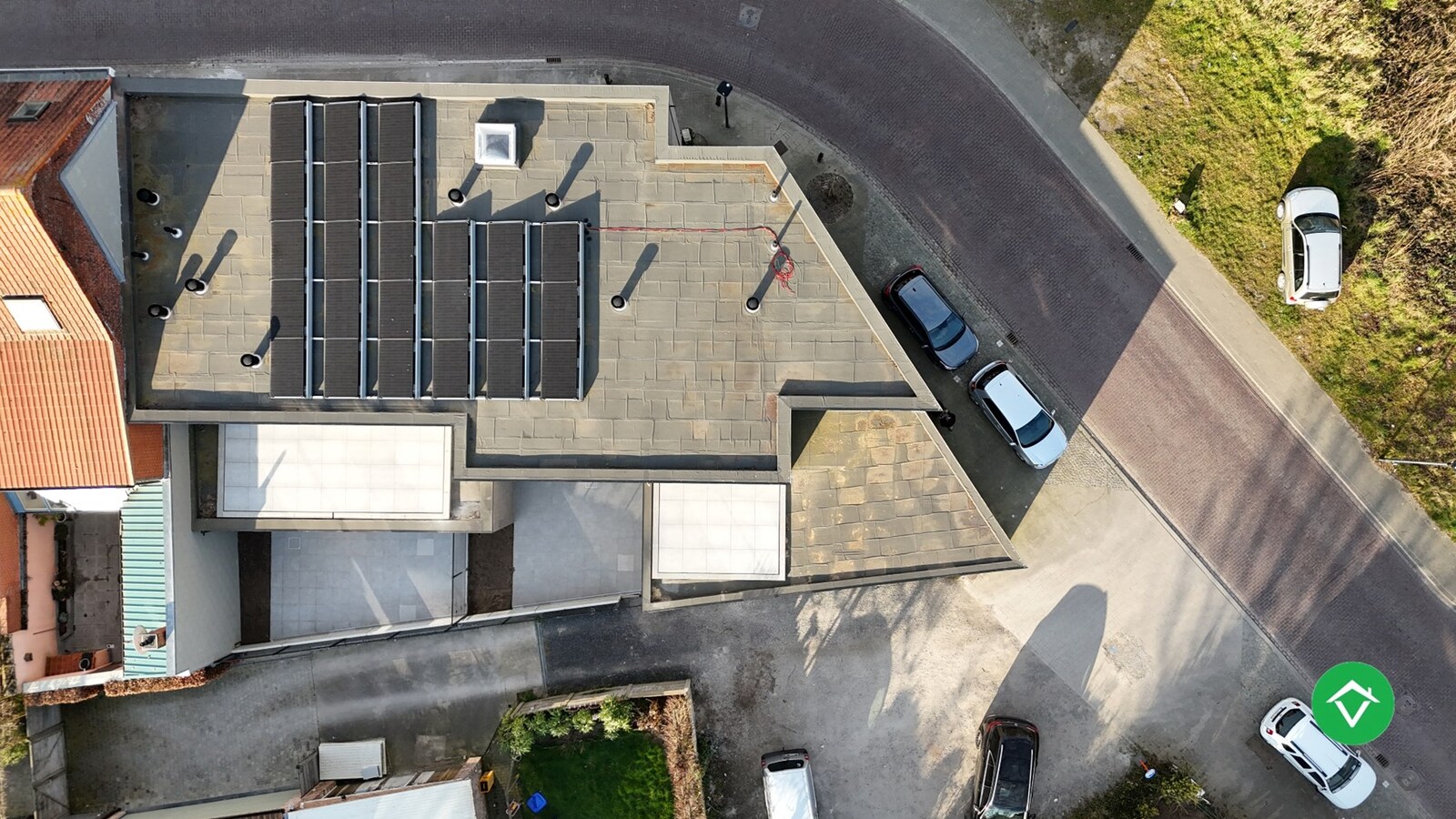 Modern nieuwbouwappartement met 3 slaapkamers, terras, garage en zonnepanelen in hartje Koekelare 