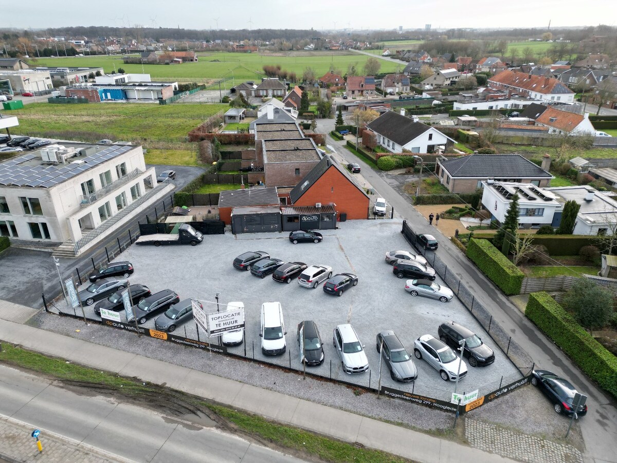 Uniek gelegen terrein (1000m&#178;) op een uiterst centrale ligging te Roeselare 