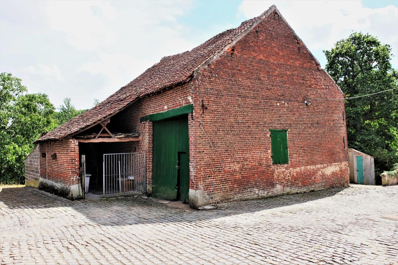 Te renoveren boerderij met weilanden op ca. 1,8ha te Boutersem (Vlaams-Brabant) 