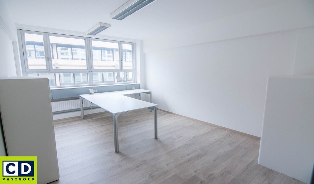Kantoren met dienstverlening in Antwerp Diamond Center 