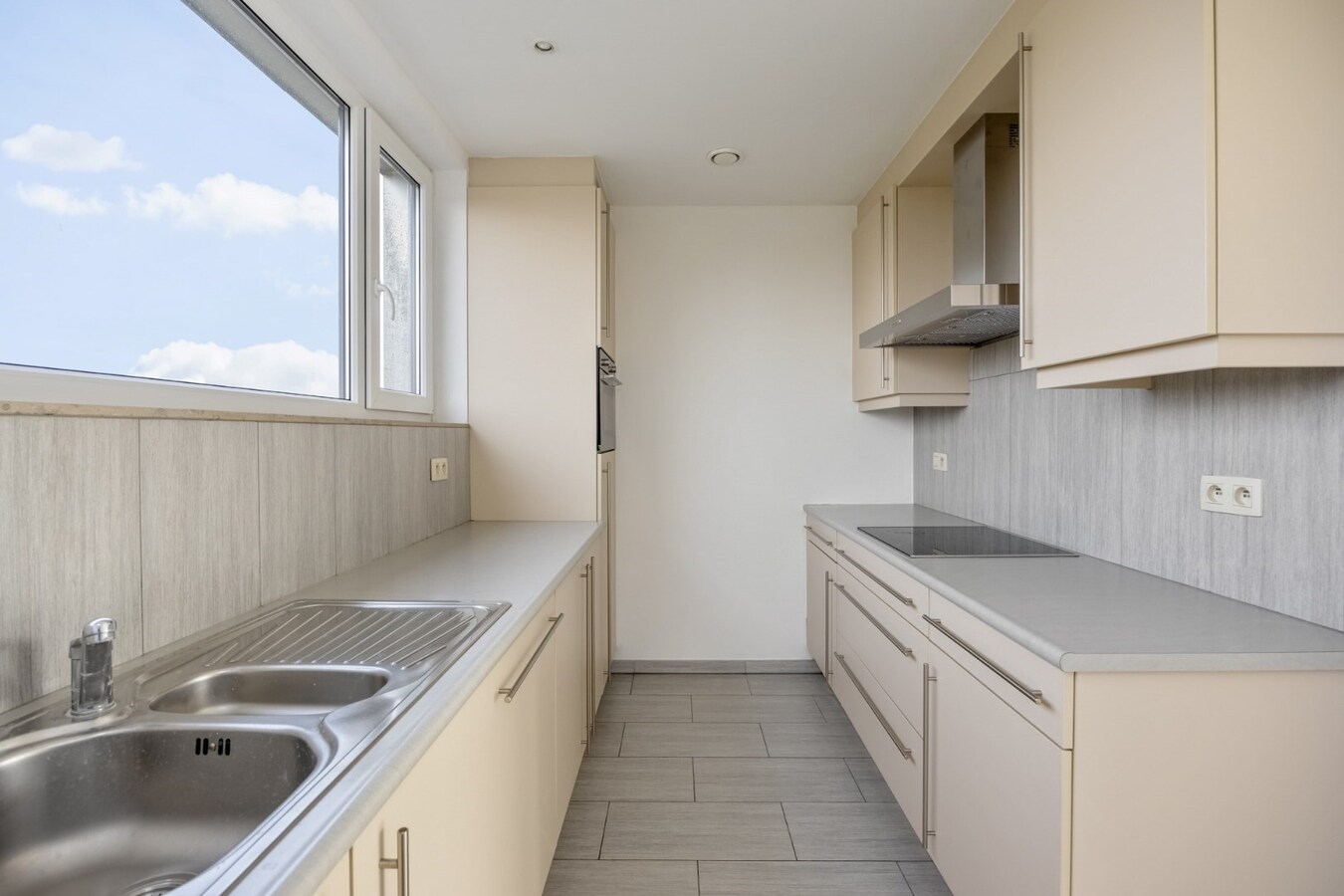 Luxe penthouse appartement te Hasselt/Kermt 