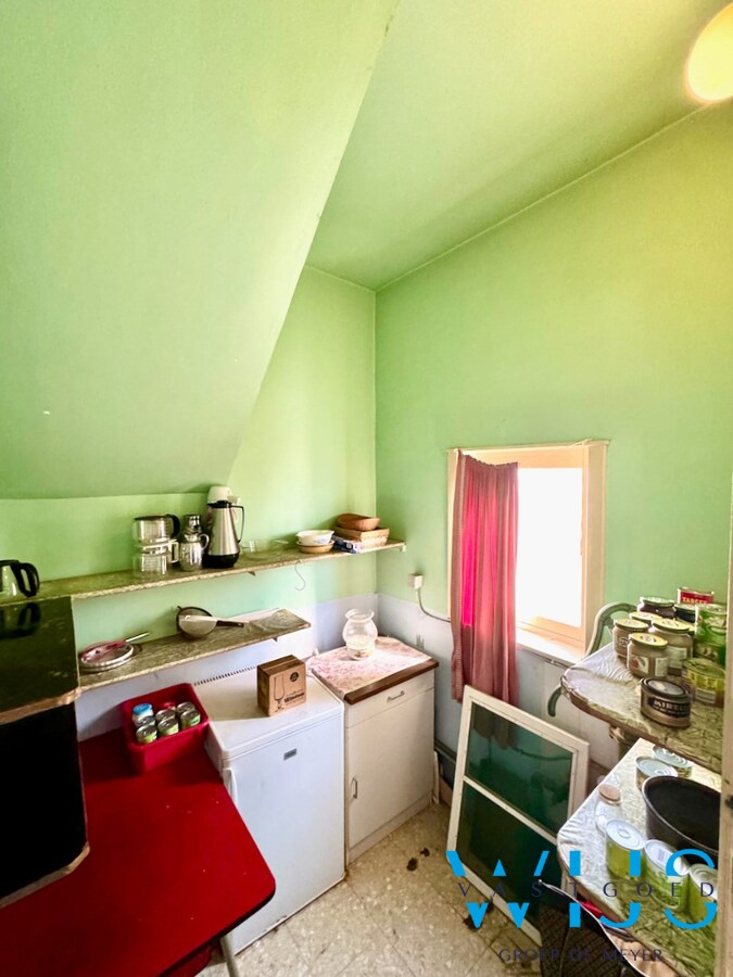 Woonhuis op een perceel van 3.848 m&#178; te Sleidinge ! 