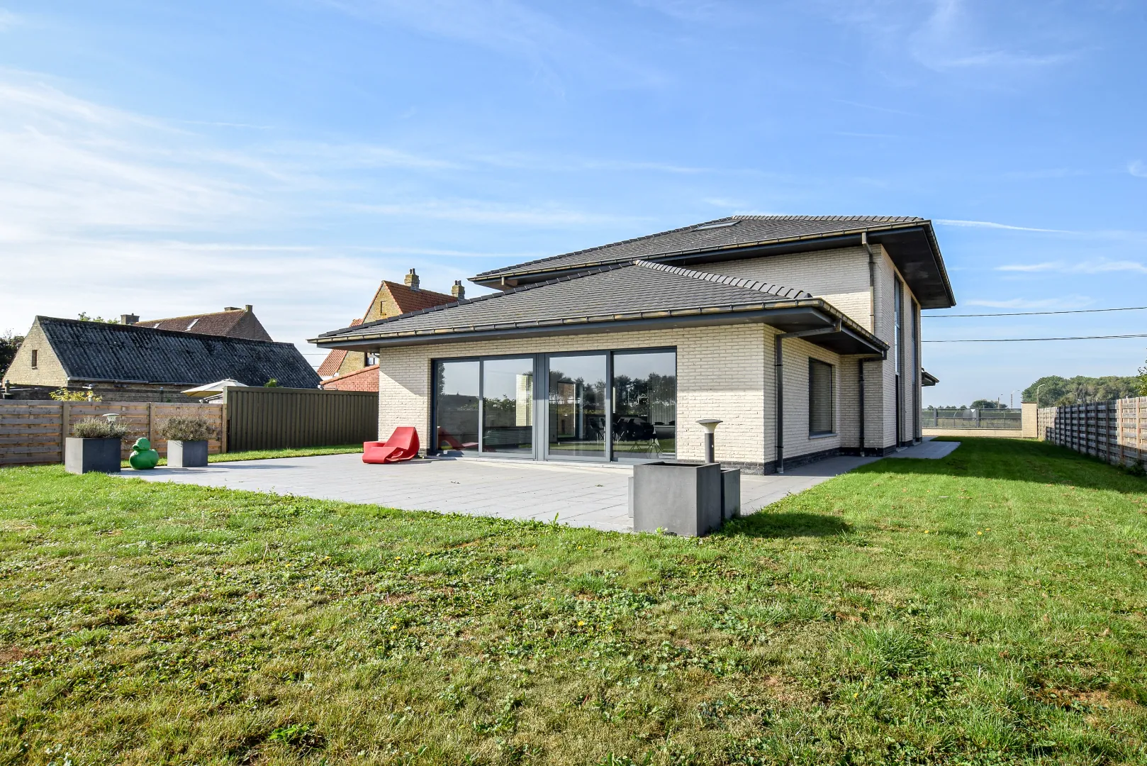 Prachtig afgewerkte ruime villa op 1456 m²