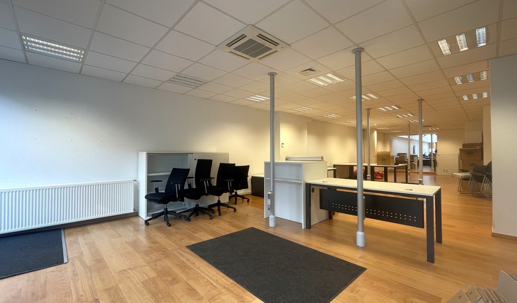 Commercieel kantoor te huur aan de Leien in Antwerpen