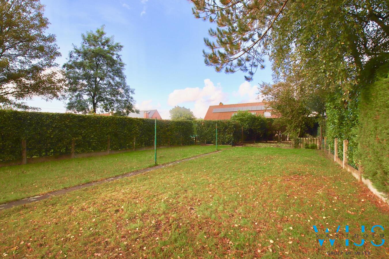 Te renoveren woonhuis op een mooi perceel van 870m&#178; te ERTVELDE! 