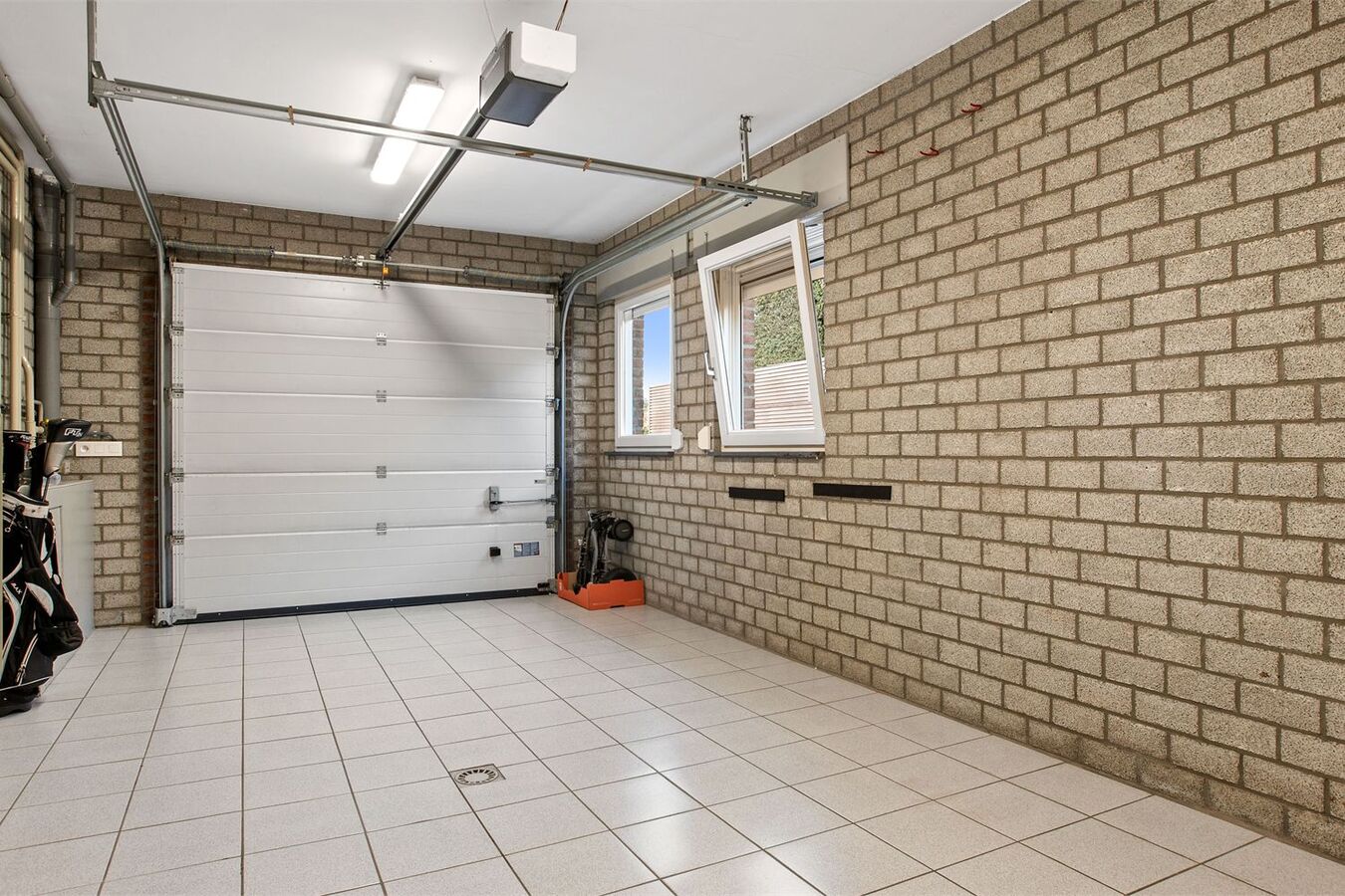 Riante gezinswoning met tijdloos interieur 