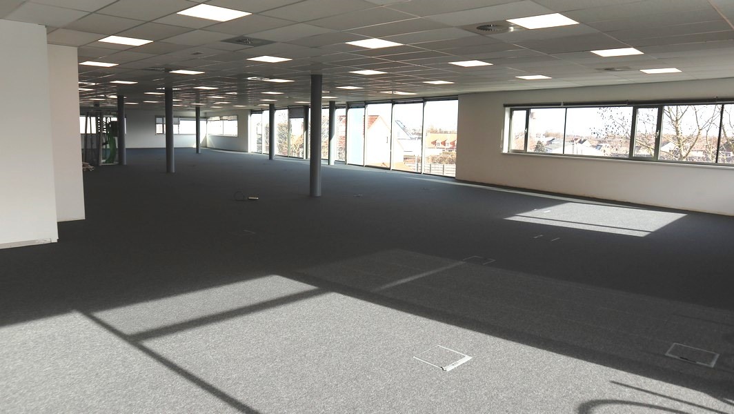 Standingvol kantorencomplex te huur langs E40 in Melle