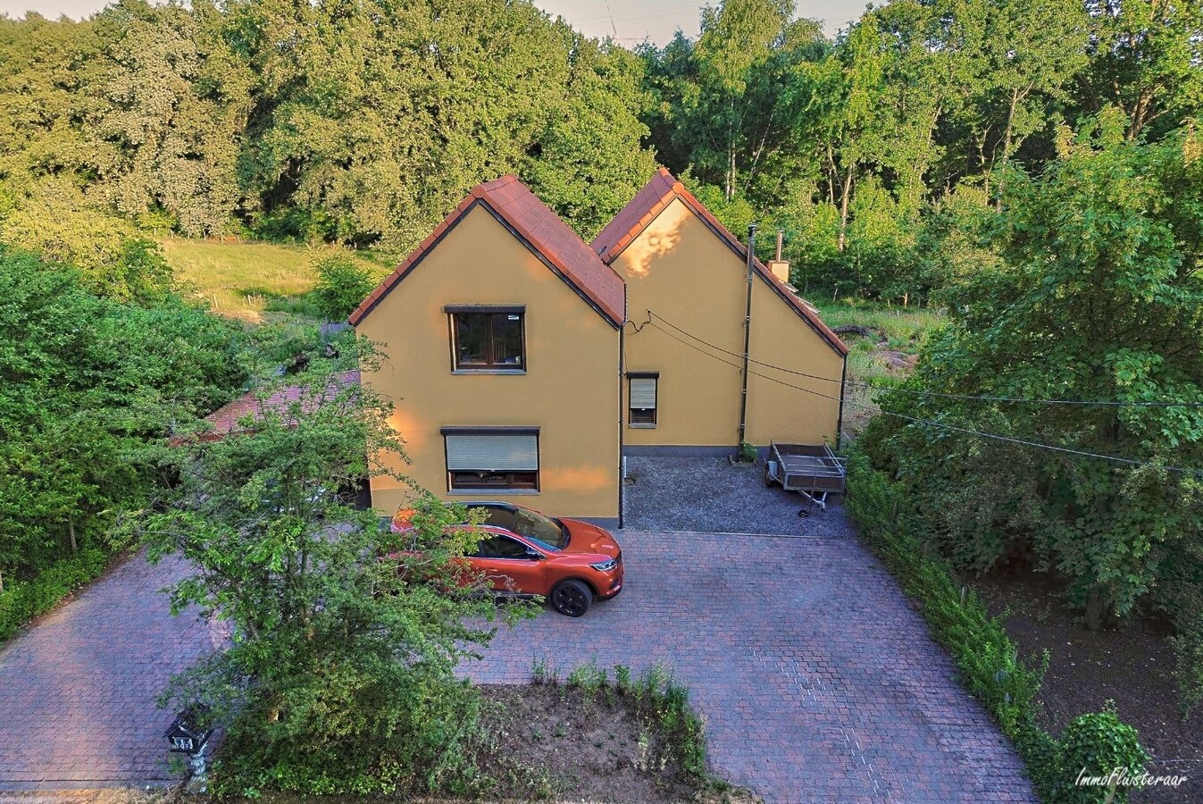 Gezellige woning midden in het groen op een perceel van ca. 1ha16 