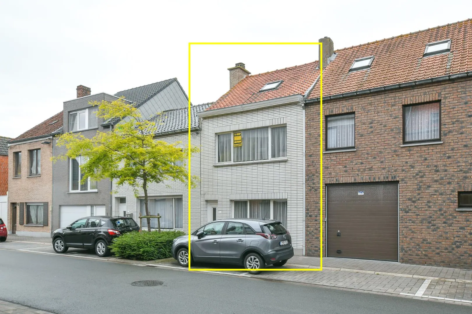 Goed gelegen woning met koer en dakterras te Stene