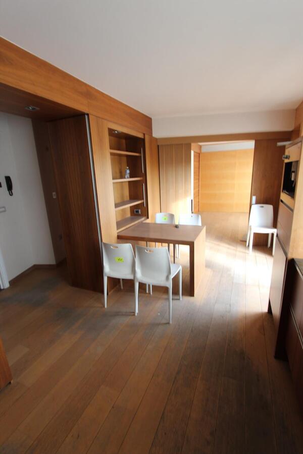 Appartement met 4 slaapkamers te Oostende 