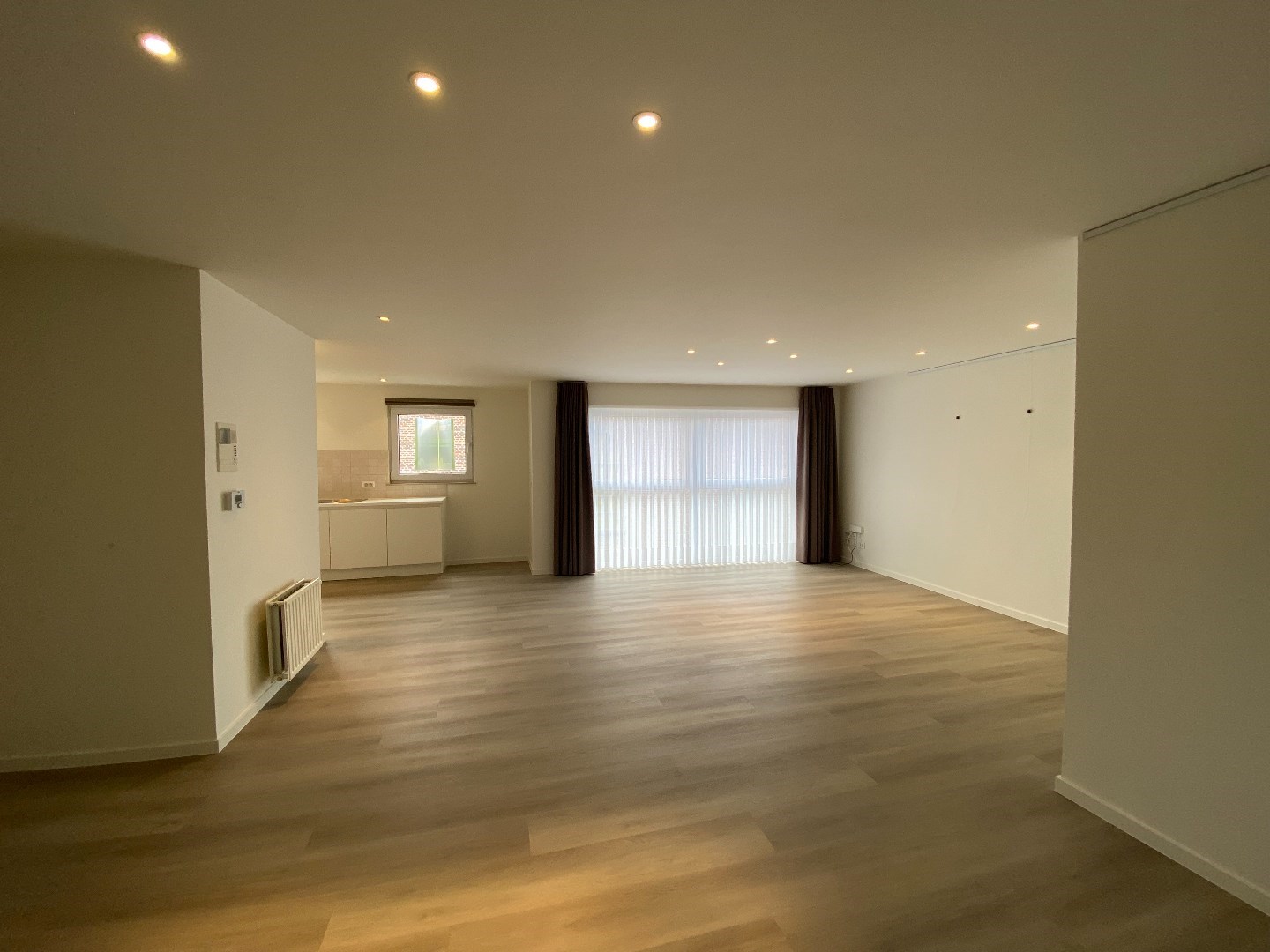 Instapklaar appartement in hartje Deerlijk! 
