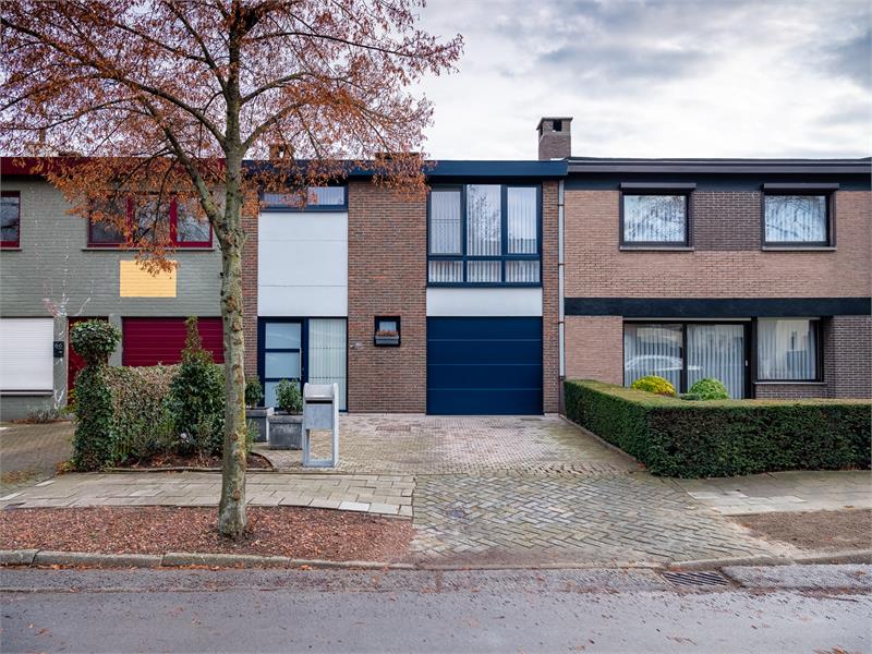 VERKOCHT!! Schitterende, lichtrijke en rustig gelegen burgerwoning te Wondelgem te koop! 