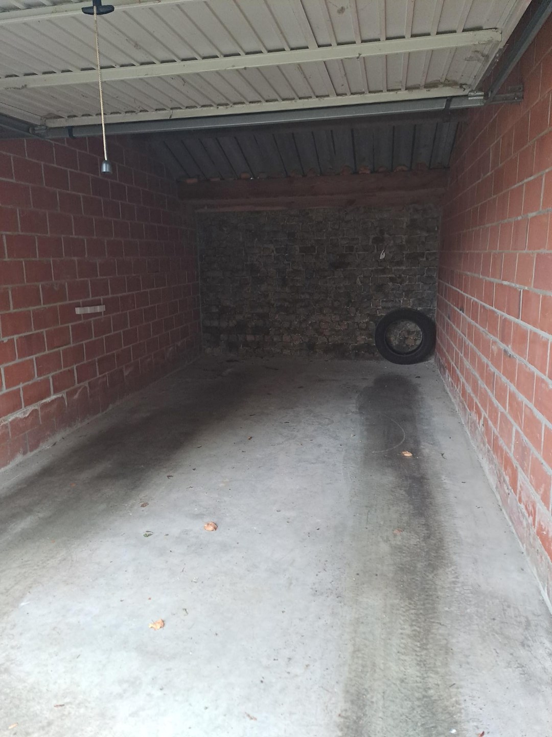 Box de garage loué À Brugge