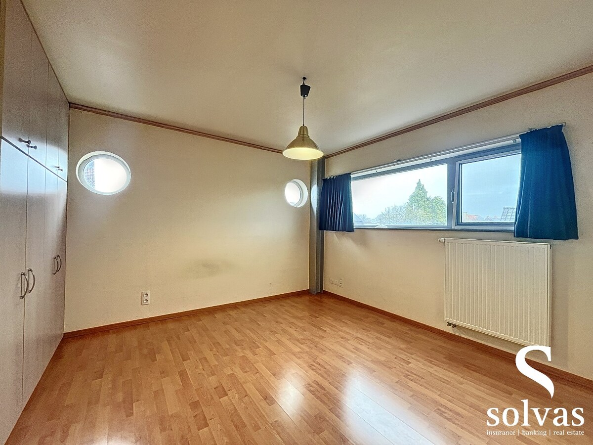 Ruim appartement met groot terras te Zomergem! 