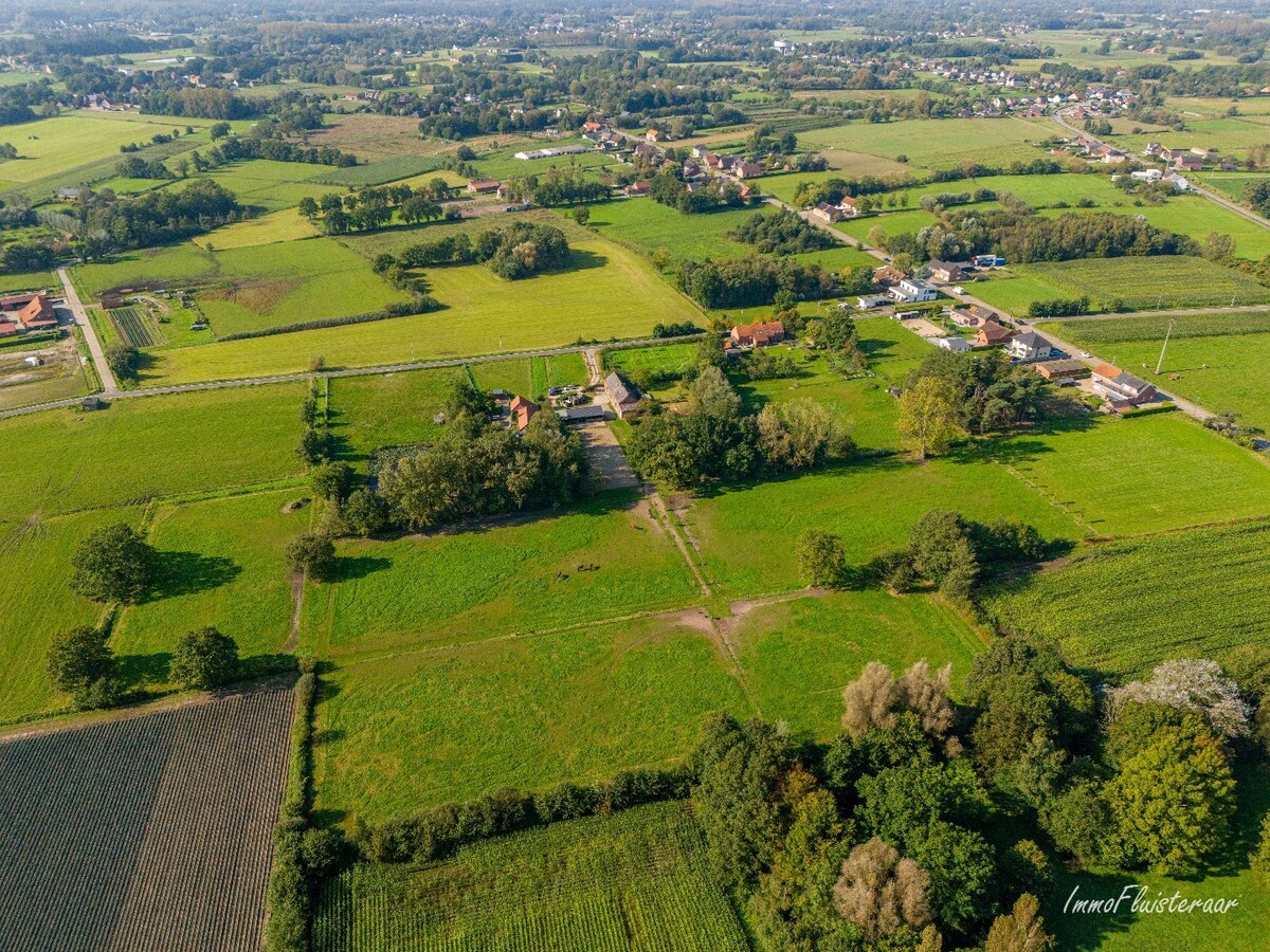 Charmante hoeve met stallen op ca. 8.000 m2  te Heist-op-den-Berg (Mogelijkheid tot aankoop extra ca. 2,7 ha weiland) 