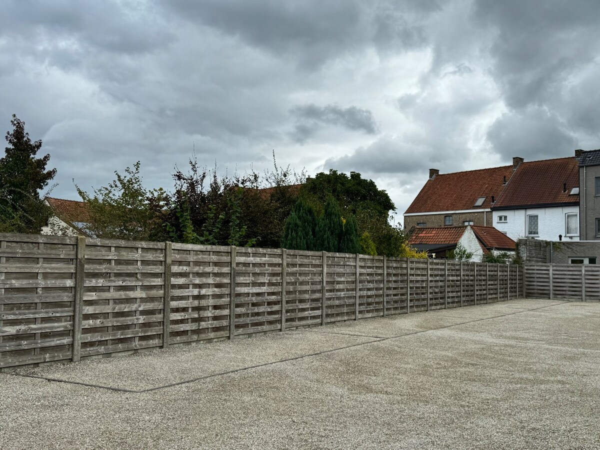 Parkeerplaats te koop te Staden 