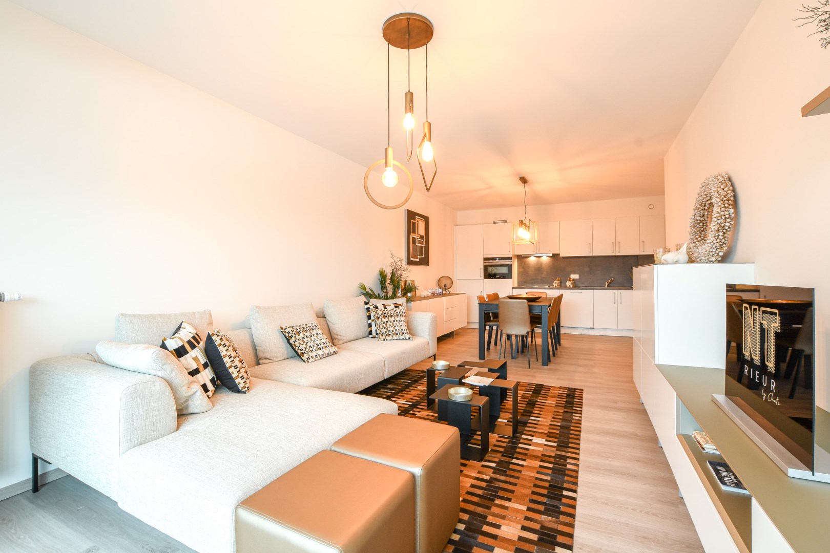 Twee slaapkamer appartement bij station Blankenberge met zwembad 