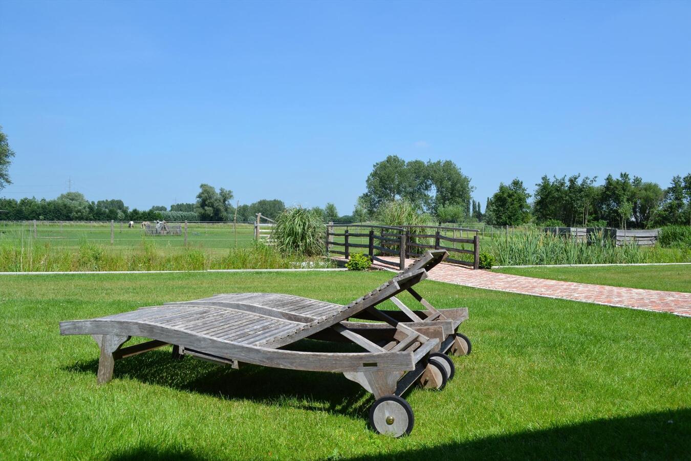 Historische herenhoeve te Lokeren op ca. 1,1Ha 