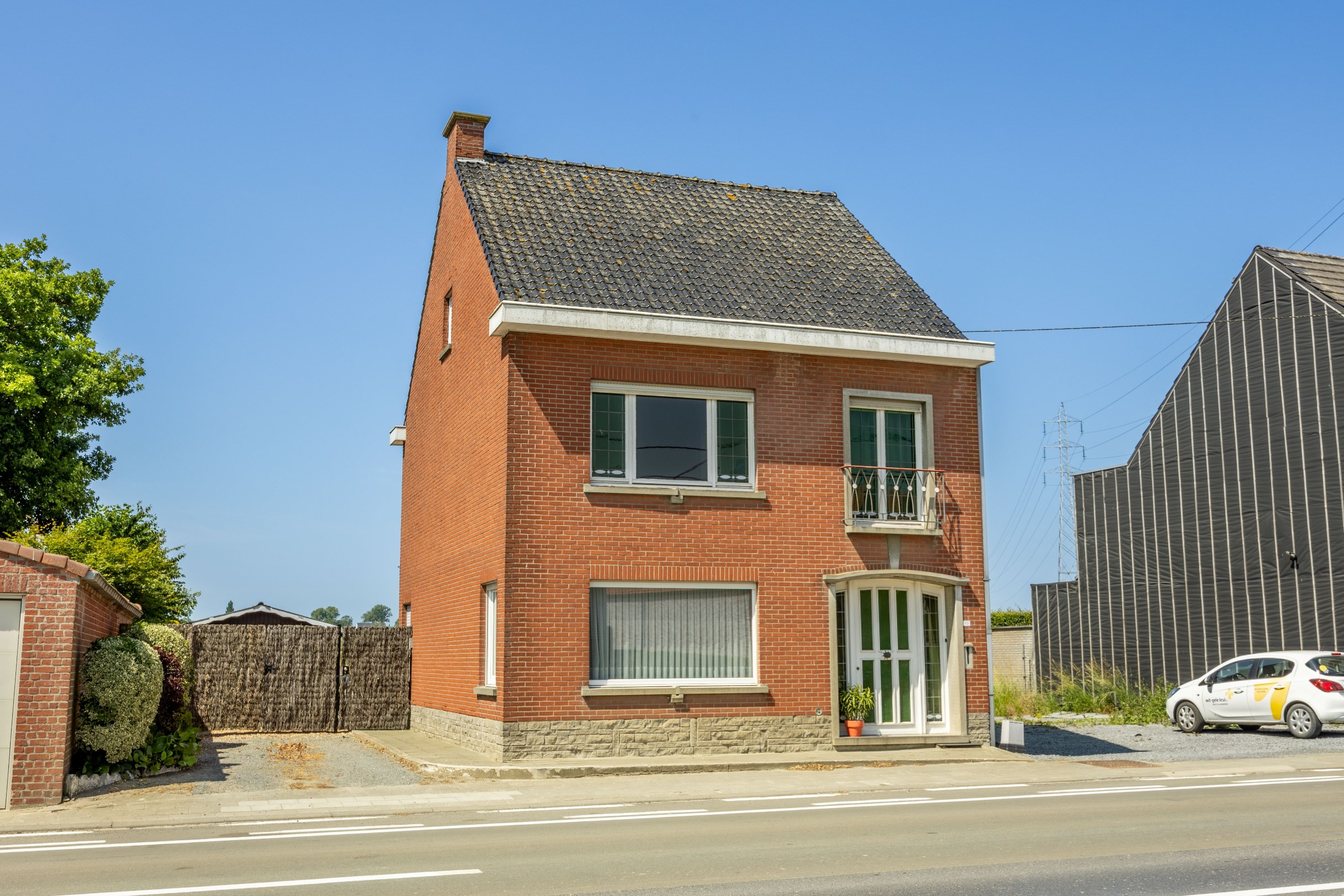 CHARMANTE WONING MET LANDELIJK VERZICHT 