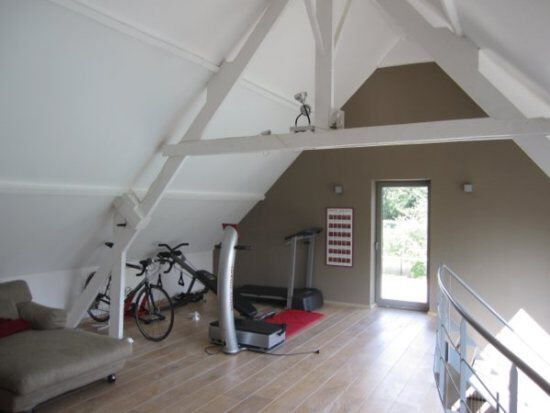 Modern gerenoveerde hoeve op super priv&#233; locatie op 3,3 ha 