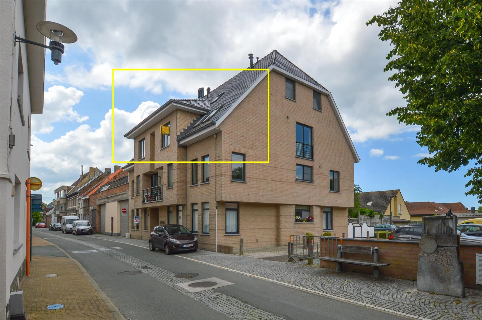 Lichtrijk duplexappartement met twee slaapkamers in Oudenburg