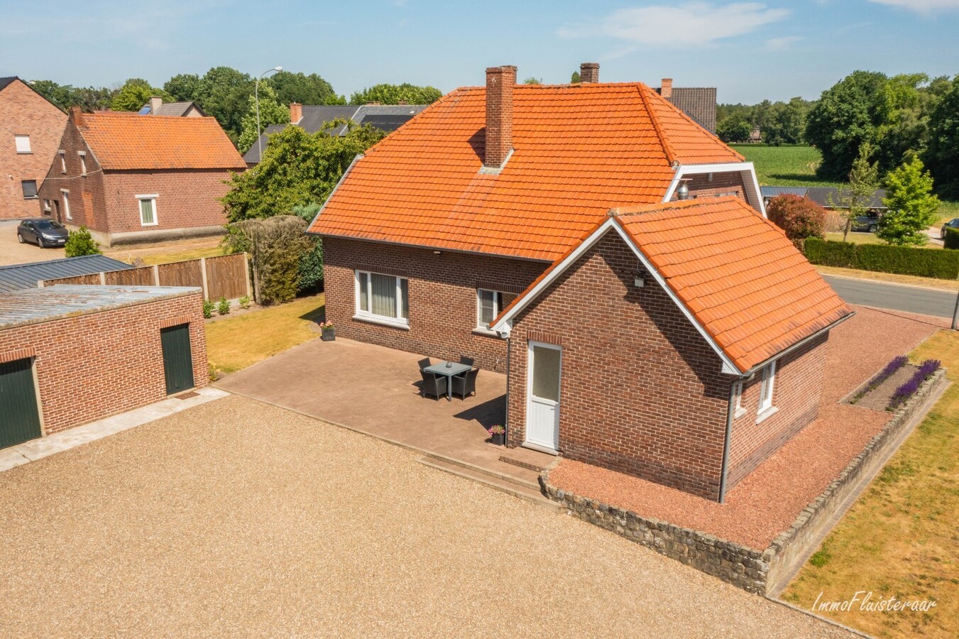 Charming house with stable and land of approximately 1.63 hectares in Opglabbeek (Oudsbergen) 