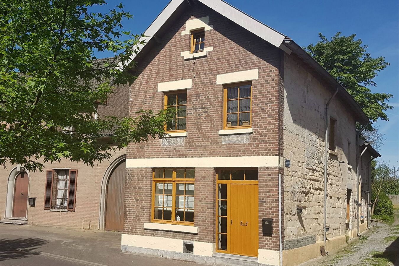 Charmante mergelwoning met authentieke materialen 