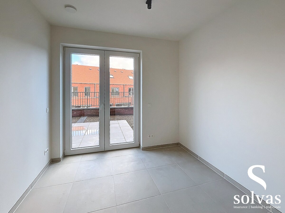 Nieuw appartement met 2 slaapkamers in Aalter, standaard afwerking, bouwjaar 2022, 95.82m&#178; bewoonbare oppervlakte, 1 badkamer 