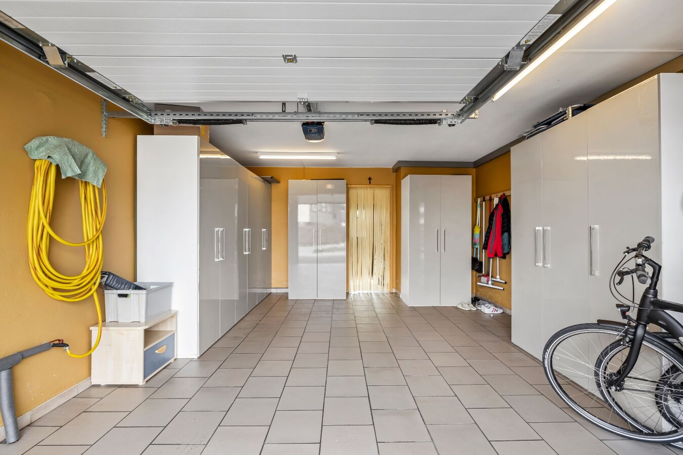 Energiezuinige 3-slaapkamer woning met tuin en garage te Bazel! 